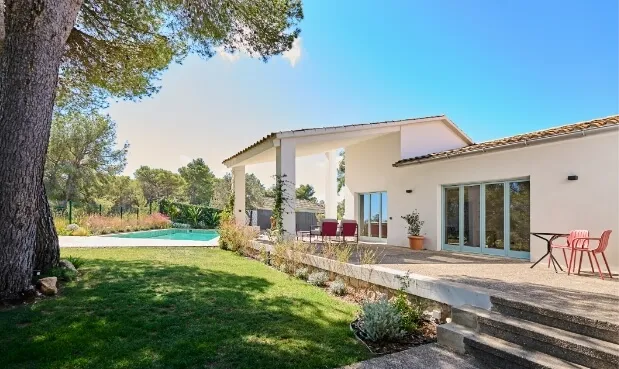 garden at gay men-only guesthouse near Sitges and Barcelona surrounded by nature