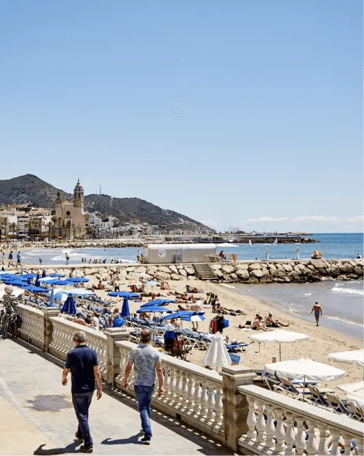 Bassa Rodona gay beach in Sitges near gay men-only guesthouse close to Barcelona