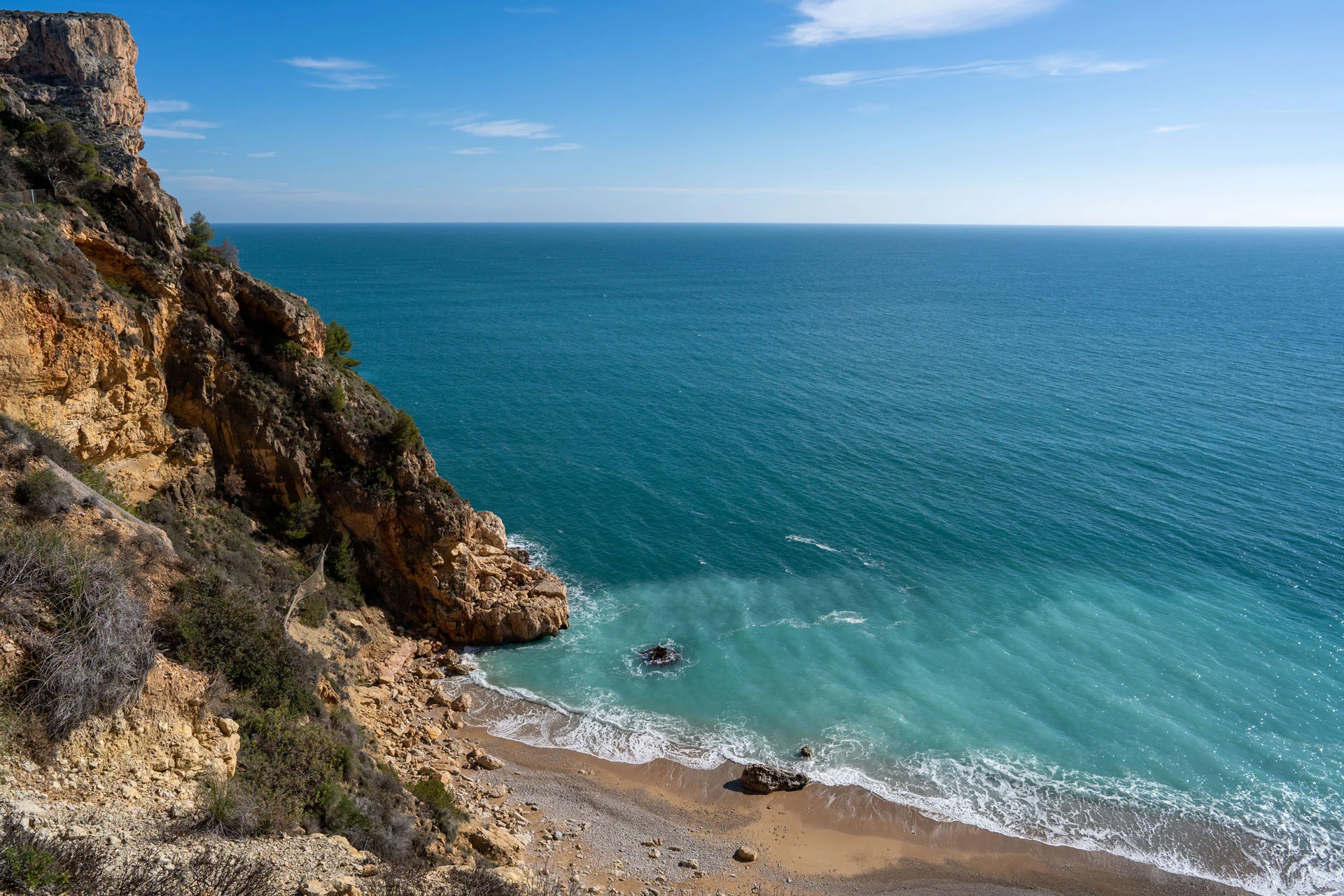 Platja de l'Home Mort gay naturist beach near Sitges